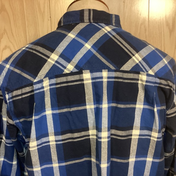 Men’s Woolrich Blue and Black Flannel shirt size Large - Picture 6 of 9
